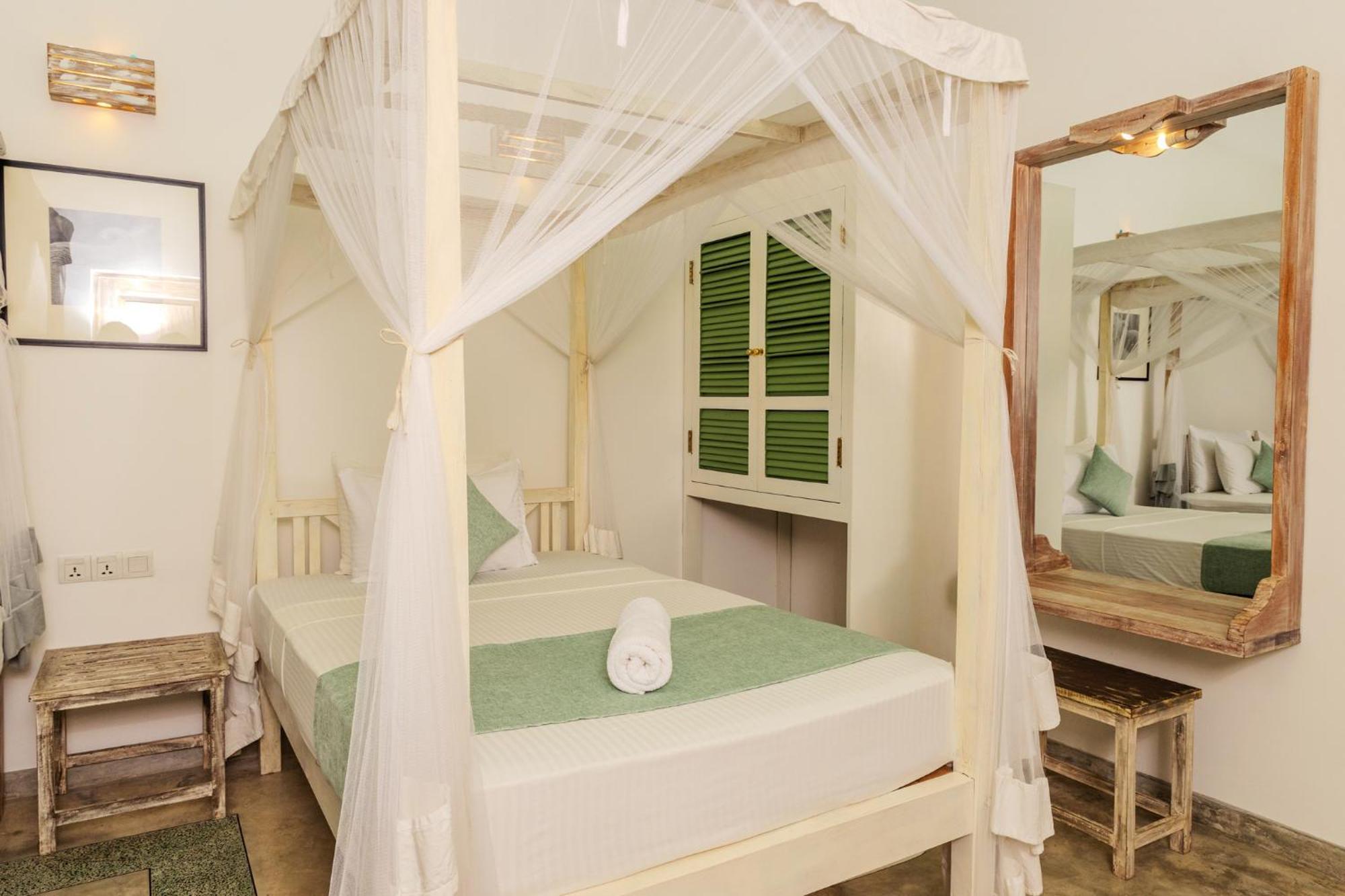 Bed and Breakfast Aurora Unawatuna Esterno foto