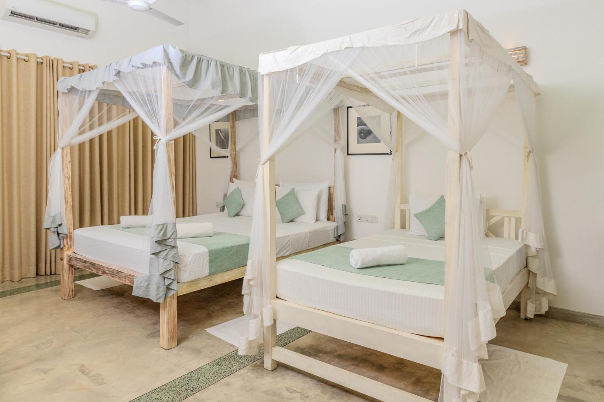 Bed and Breakfast Aurora Unawatuna Esterno foto